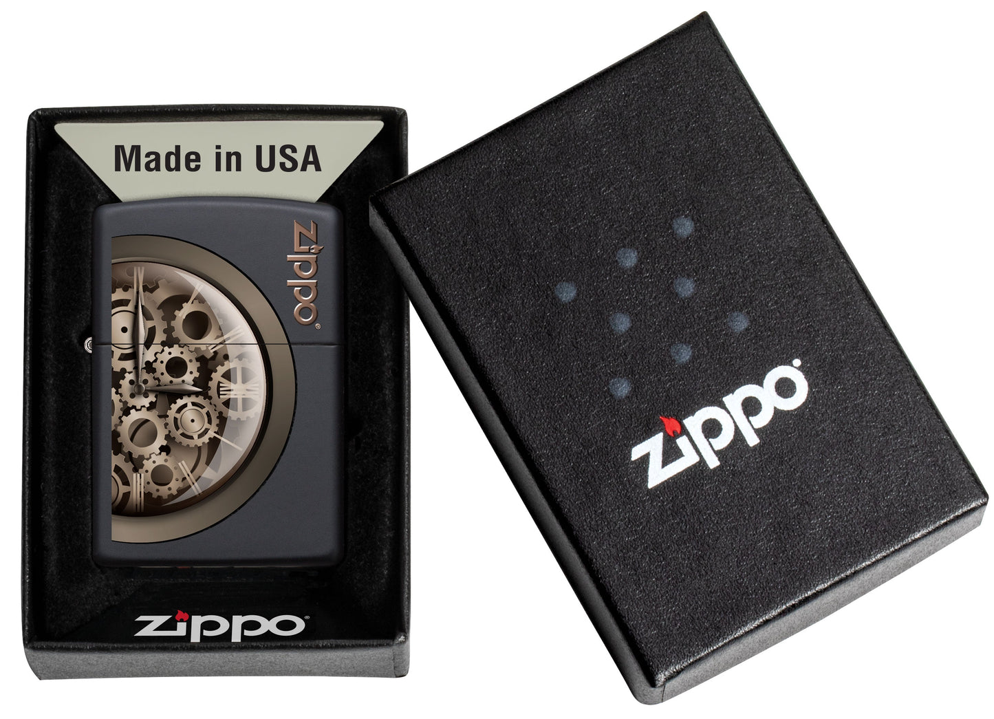 Briquet Zippo vue de face dans le coffret cadeau noir ouvert illustration en couleur qui montre un horloge a engrenages mobiles en métal