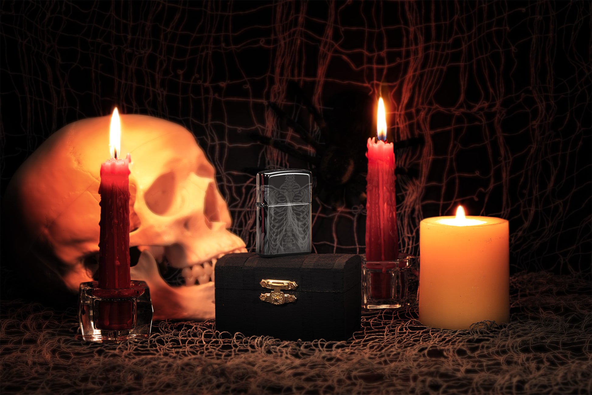 Rib Cage Design High Polish Black Windproof Lighter