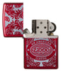 Briquet Zippo rouge vue de face ouvert sans flammeentouré d’un motif en filigrane gravé au laser qui montre le logo de Zippo et de "an american classic".